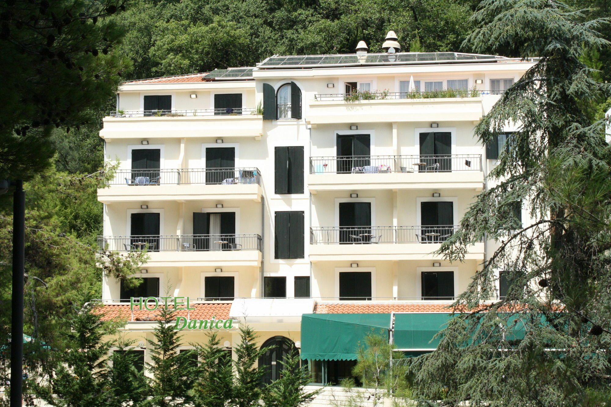 Hotel Danica Petrovac Eksteriør bilde
